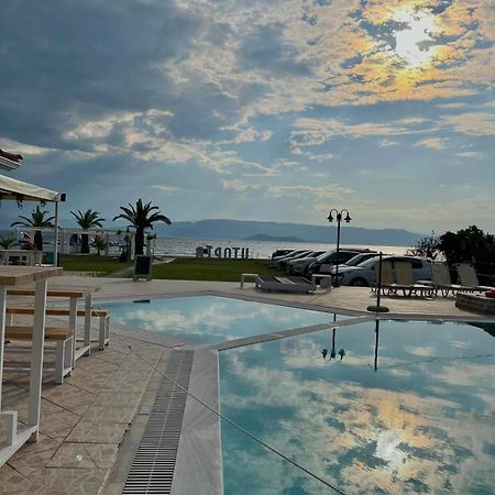 Umbrella Beach Apartments Kávos Exteriér fotografie