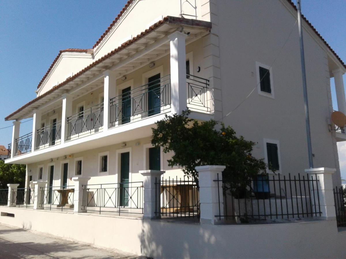 Umbrella Beach Apartments Kávos Exteriér fotografie