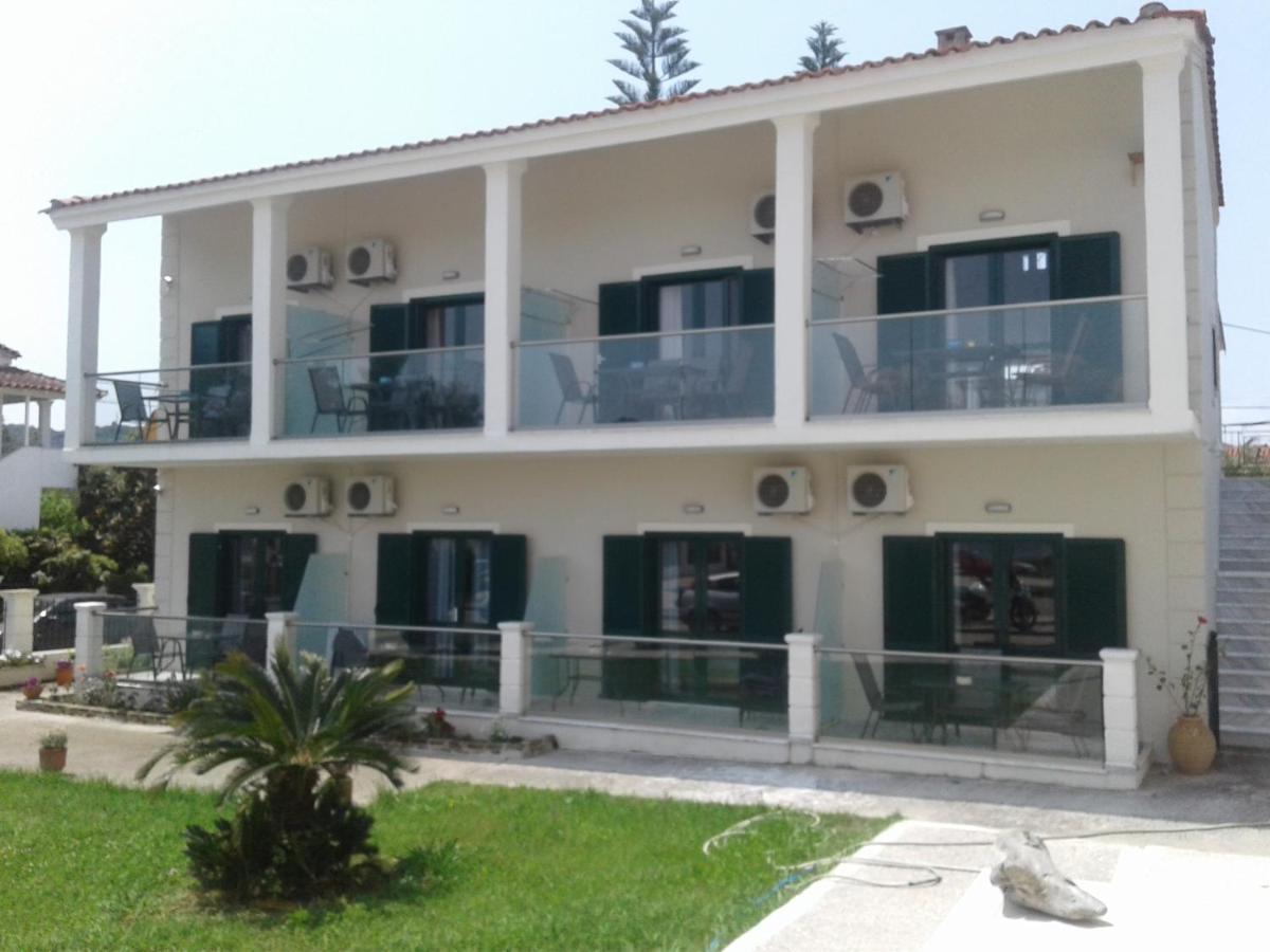 Umbrella Beach Apartments Kávos Exteriér fotografie