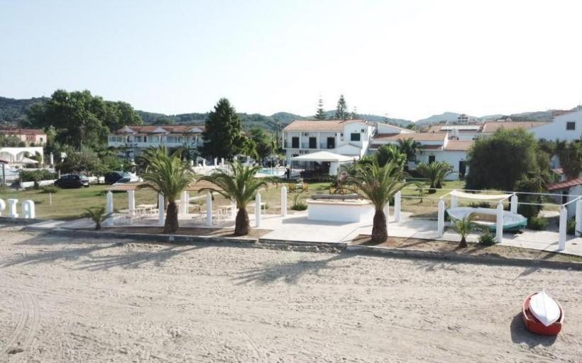 Umbrella Beach Apartments Kávos Exteriér fotografie