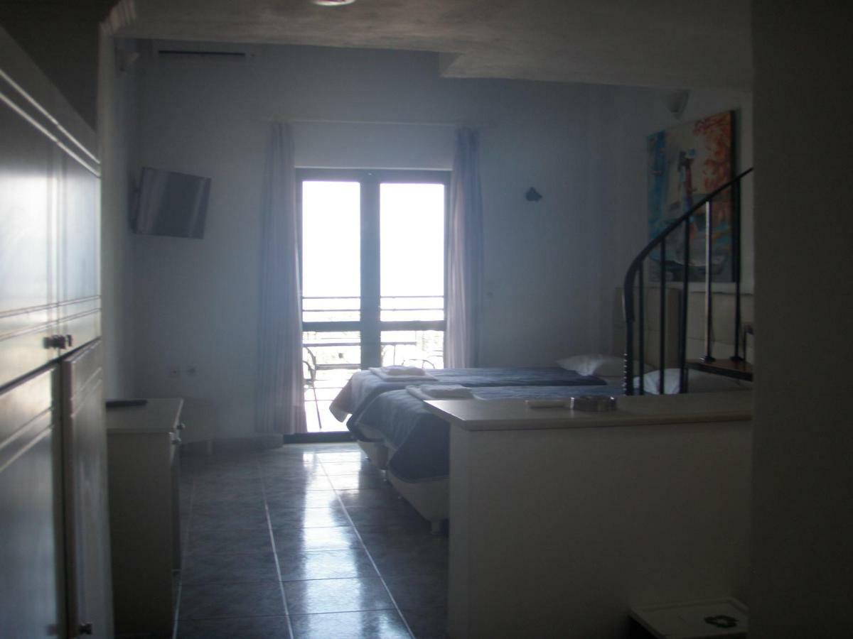 Umbrella Beach Apartments Kávos Exteriér fotografie